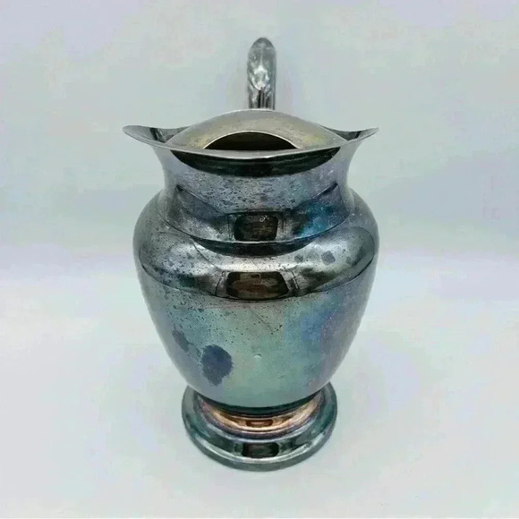 Vintage Wm A Rogers Sliverplate Water Pitcher with Ice Guard - Picture 4 of 15
